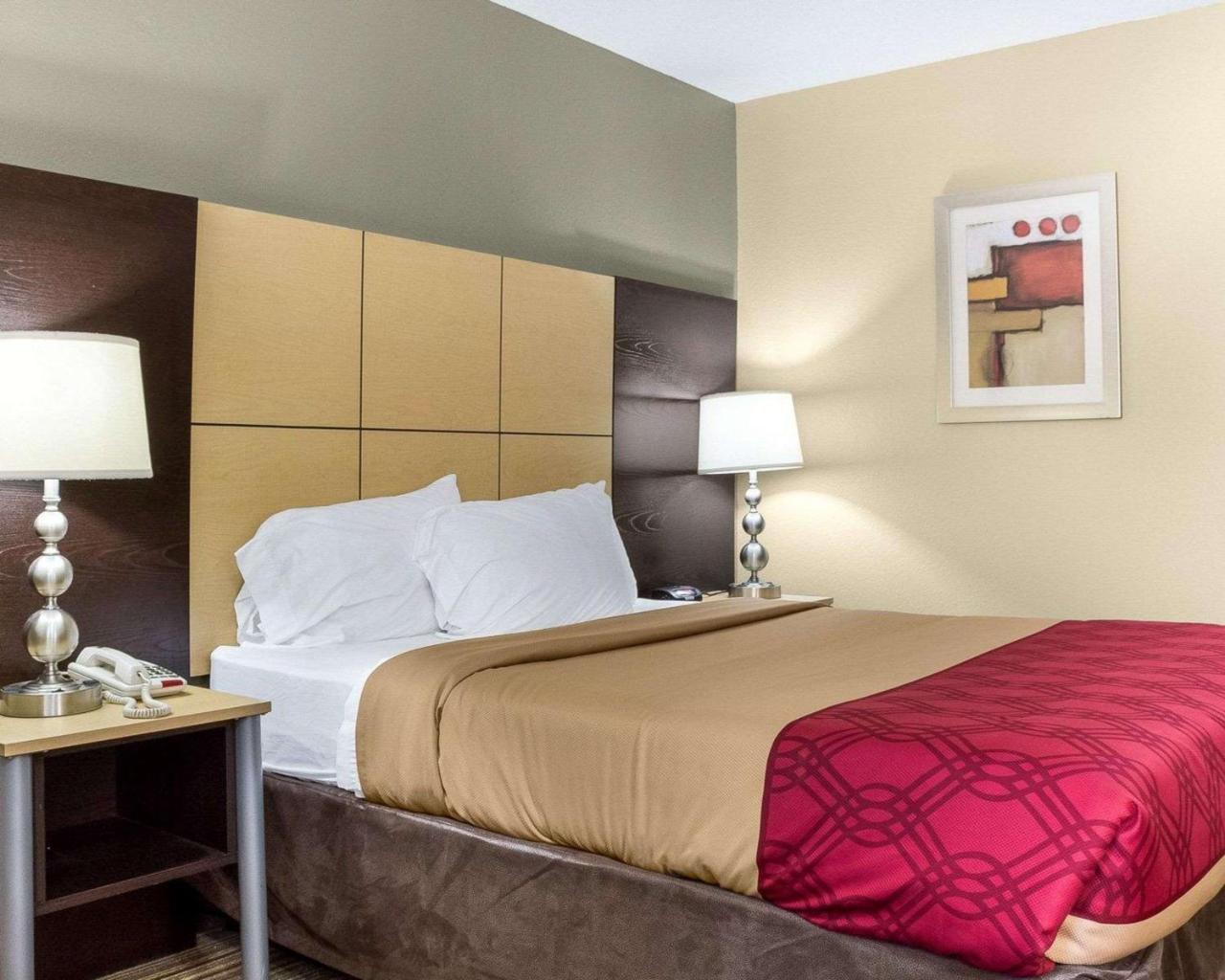 Econo Lodge Grand Forks Buitenkant foto